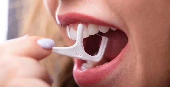 dental floss 1